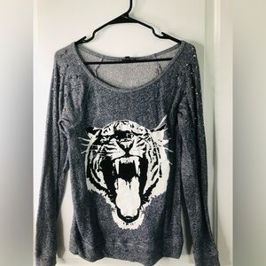 Blue sweater with stuffs on the sleeves size small